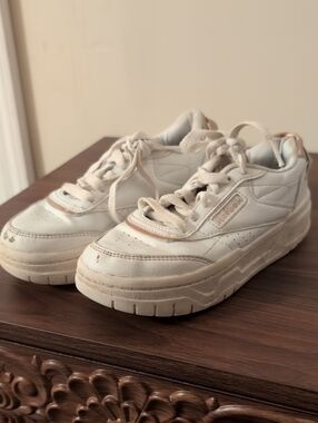 Reebok Kids White Sneakers with Rose Gold Accents Size 13